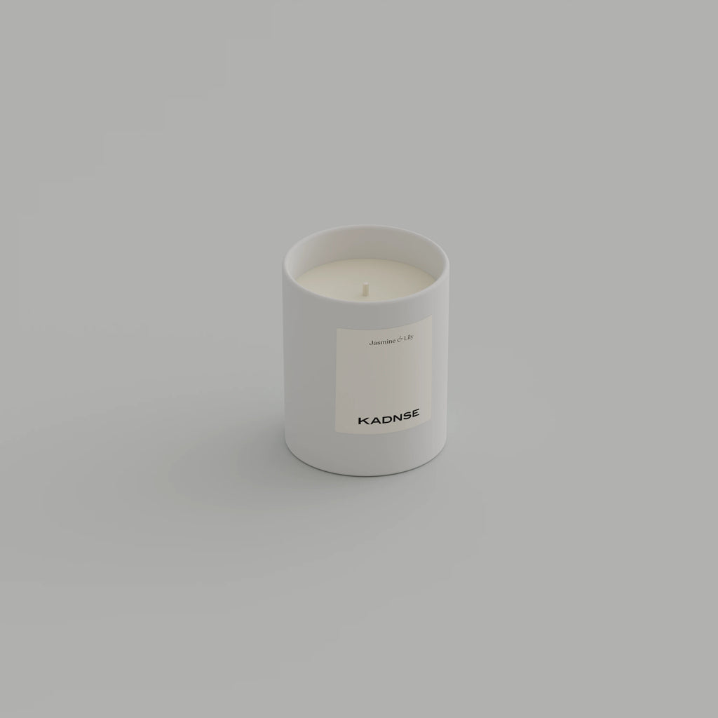 Jasmine & Lily scented candle hover view — Kadnse handpoured luxury candle, natural wax, made in Porto