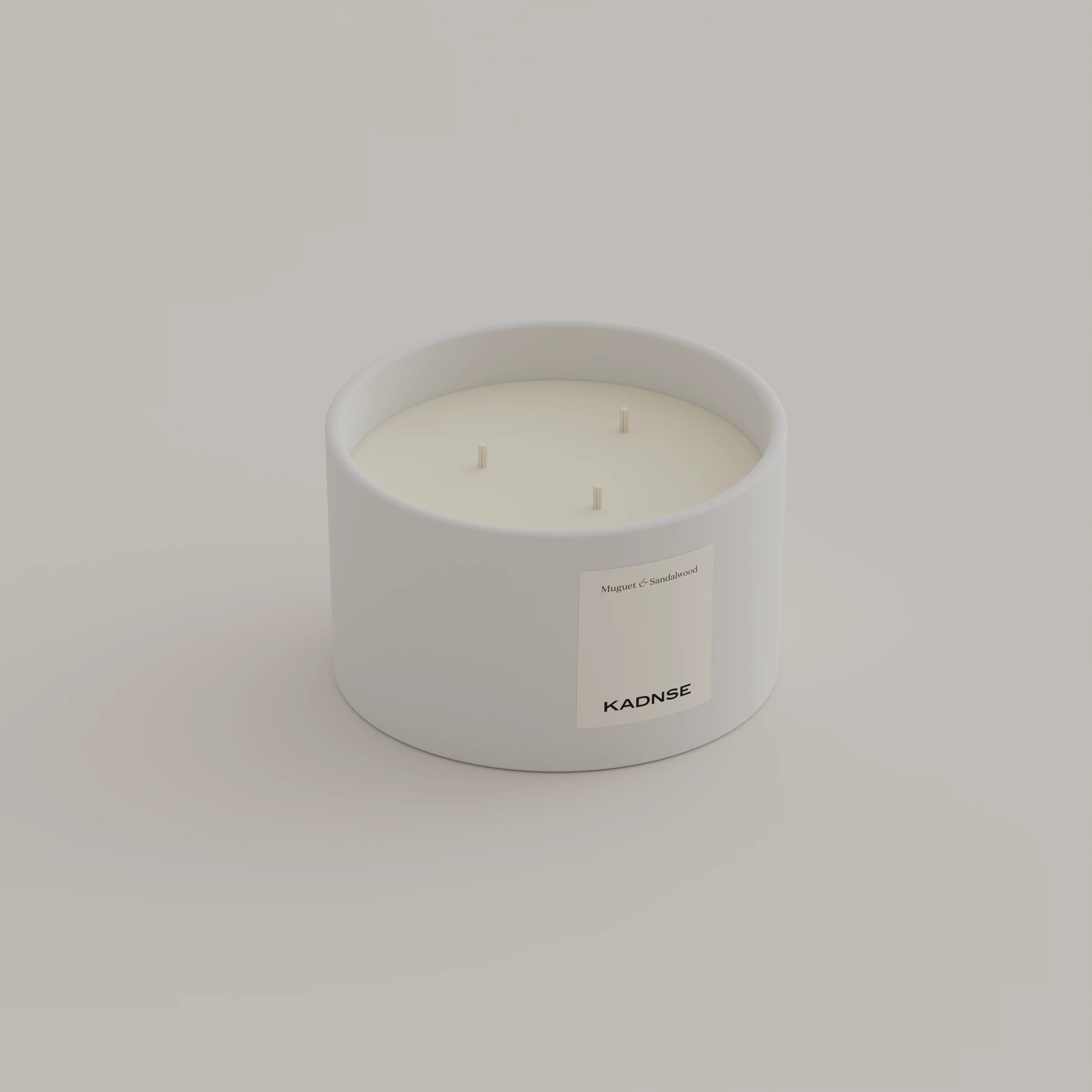Muguet & Sandalwood scented candle 500g White — Kadnse handpoured luxury candle, natural wax, made in Porto