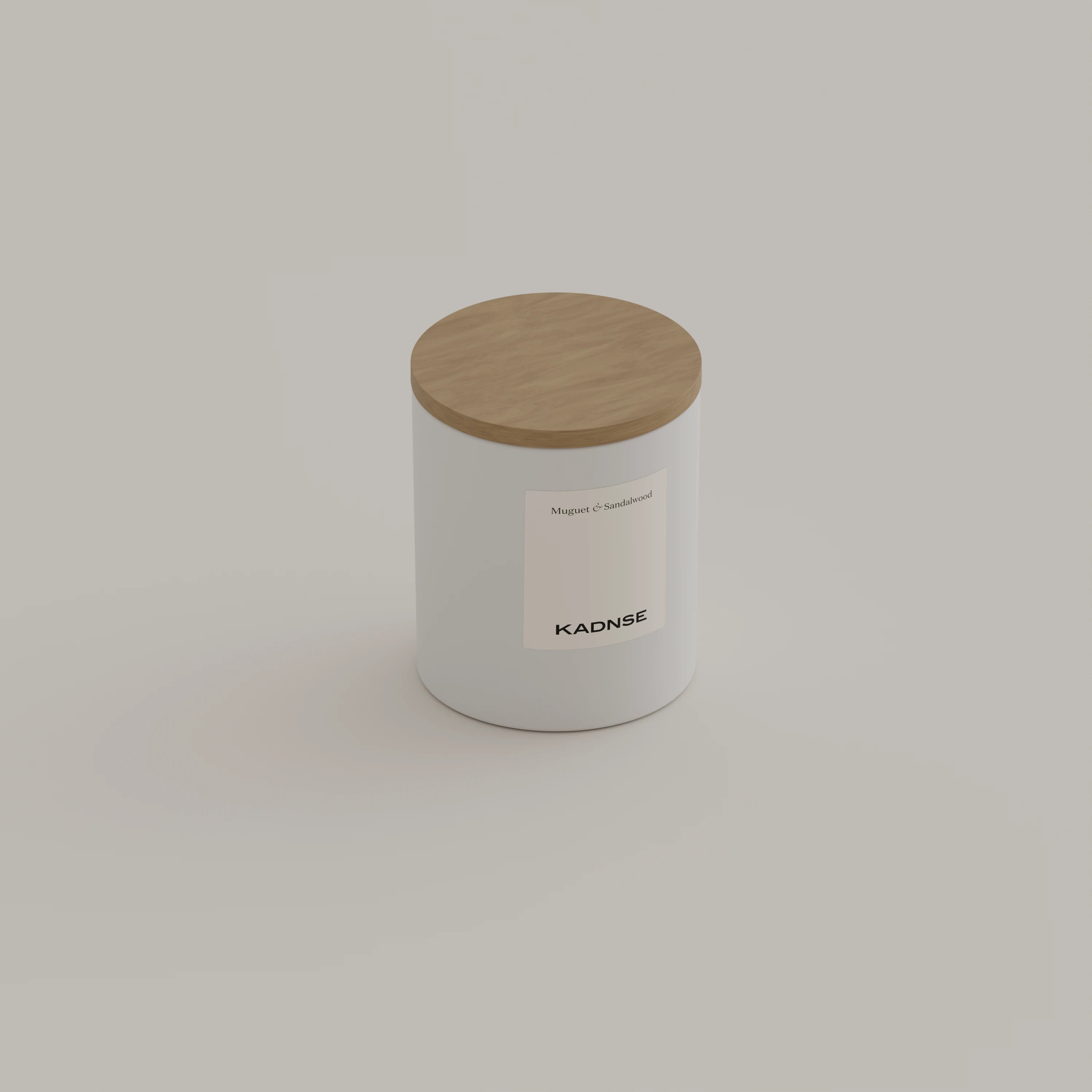 Muguet & Sandalwood scented candle lid detail — Kadnse handpoured luxury candle, natural wax, made in Porto