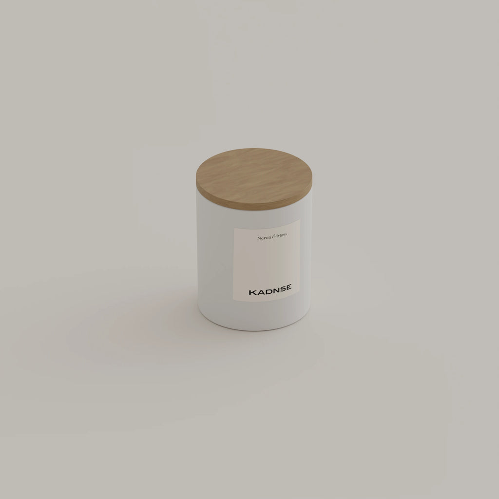 Neroli & Moss scented candle lid detail — Kadnse handpoured luxury candle, natural wax, made in Porto