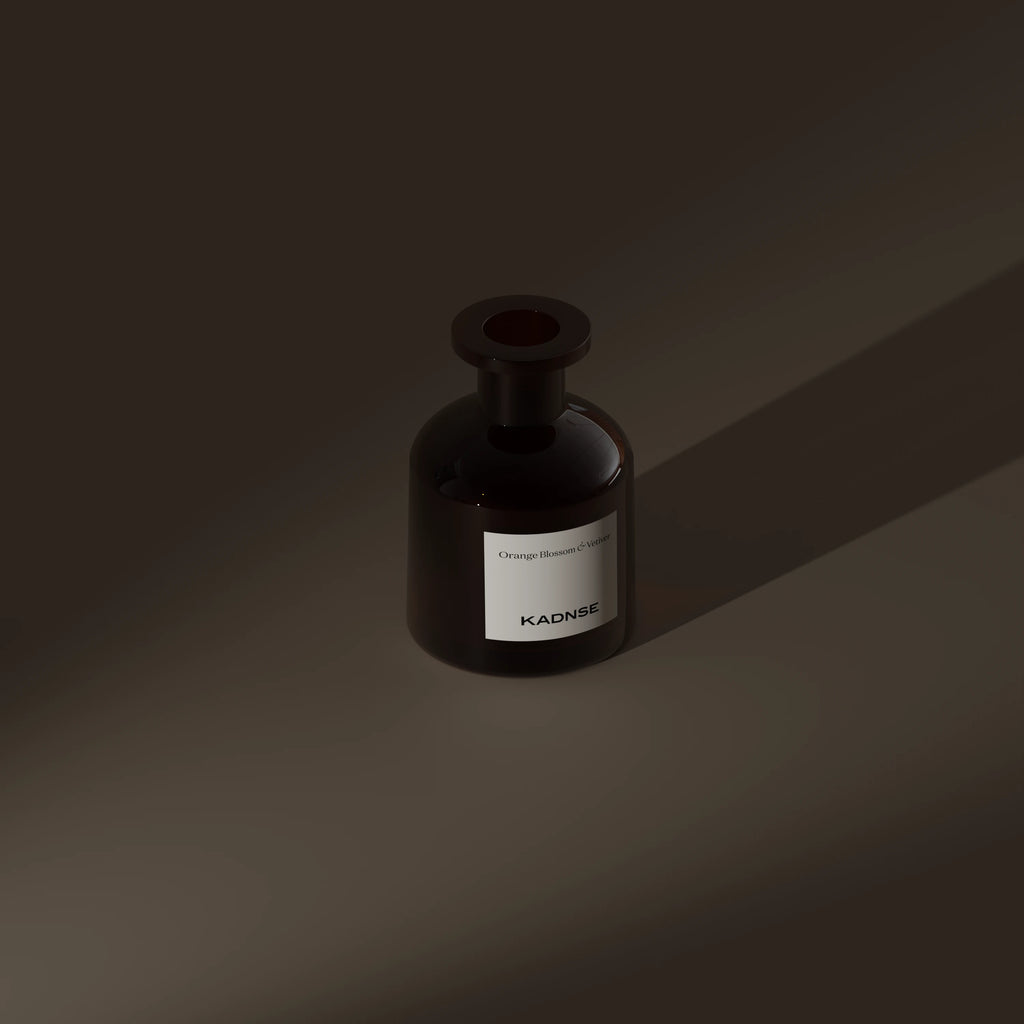 Orange Blossom & Vetiver reed diffuser hover darker — Kadnse luxury home fragrance, natural fragrance oil, handcrafted in Porto